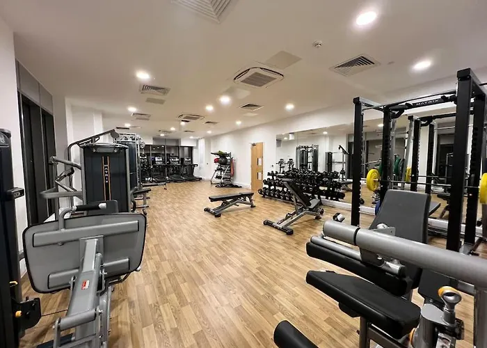 19Th Floor 2 Bedroom Apartment With Stunning Views